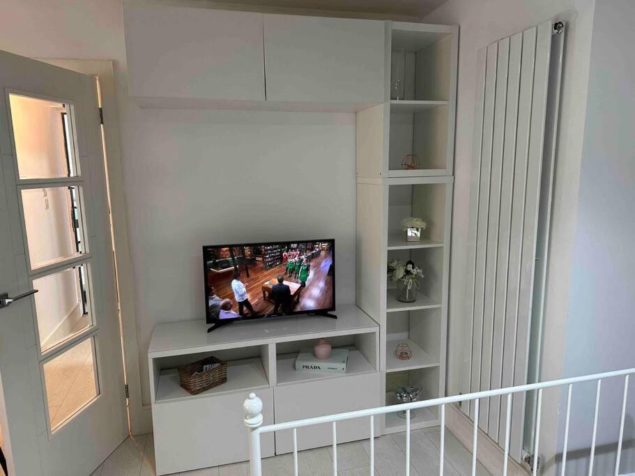 Chetwynd Paradise Apartment ลอนดอน ภายนอก รูปภาพ
